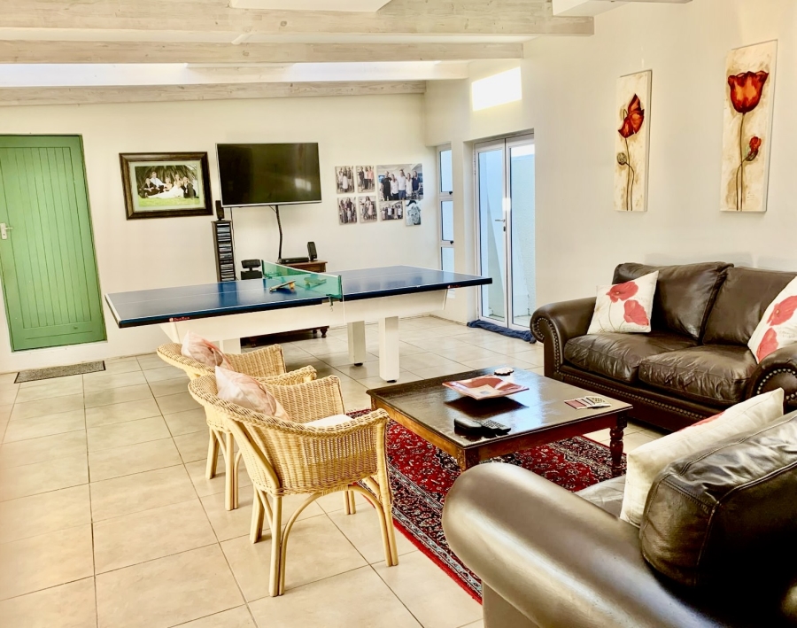 5 Bedroom Property for Sale in Jakkalsfontein Western Cape